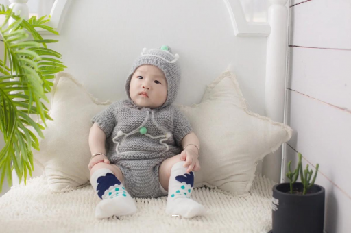 昌都宝宝几个月可以把尿